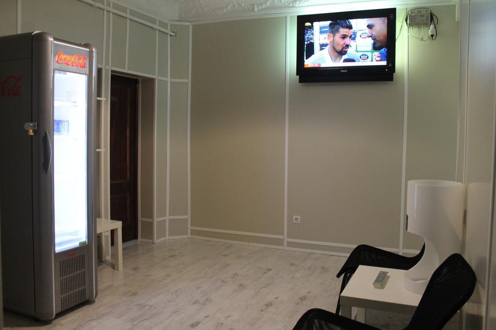 Hostal Trevinca Madrid Kültér fotó